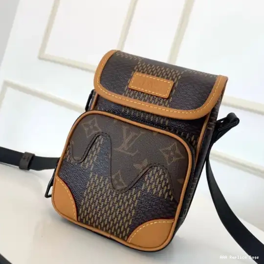 Aaa replica ru MESSENGER AMAZONE VUITTON LOUIS NANO 0620
